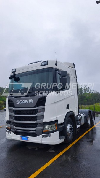 Imagem do veículo disponível para venda.